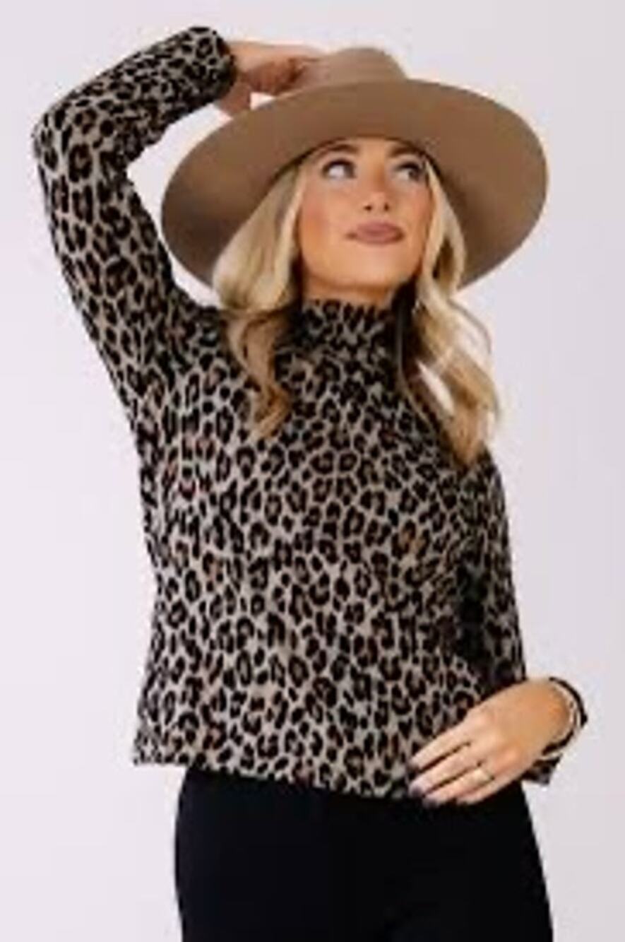 Spanx Womens Medium Leopard Pattern Turtleneck Mock Top Western Contemporary